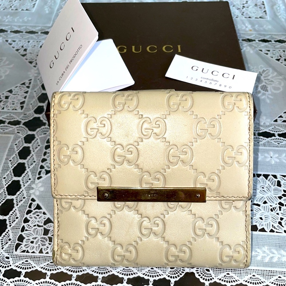 Gucci cream soft leather wallet